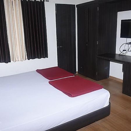 Hotel Devang Dwarka  Exterior photo