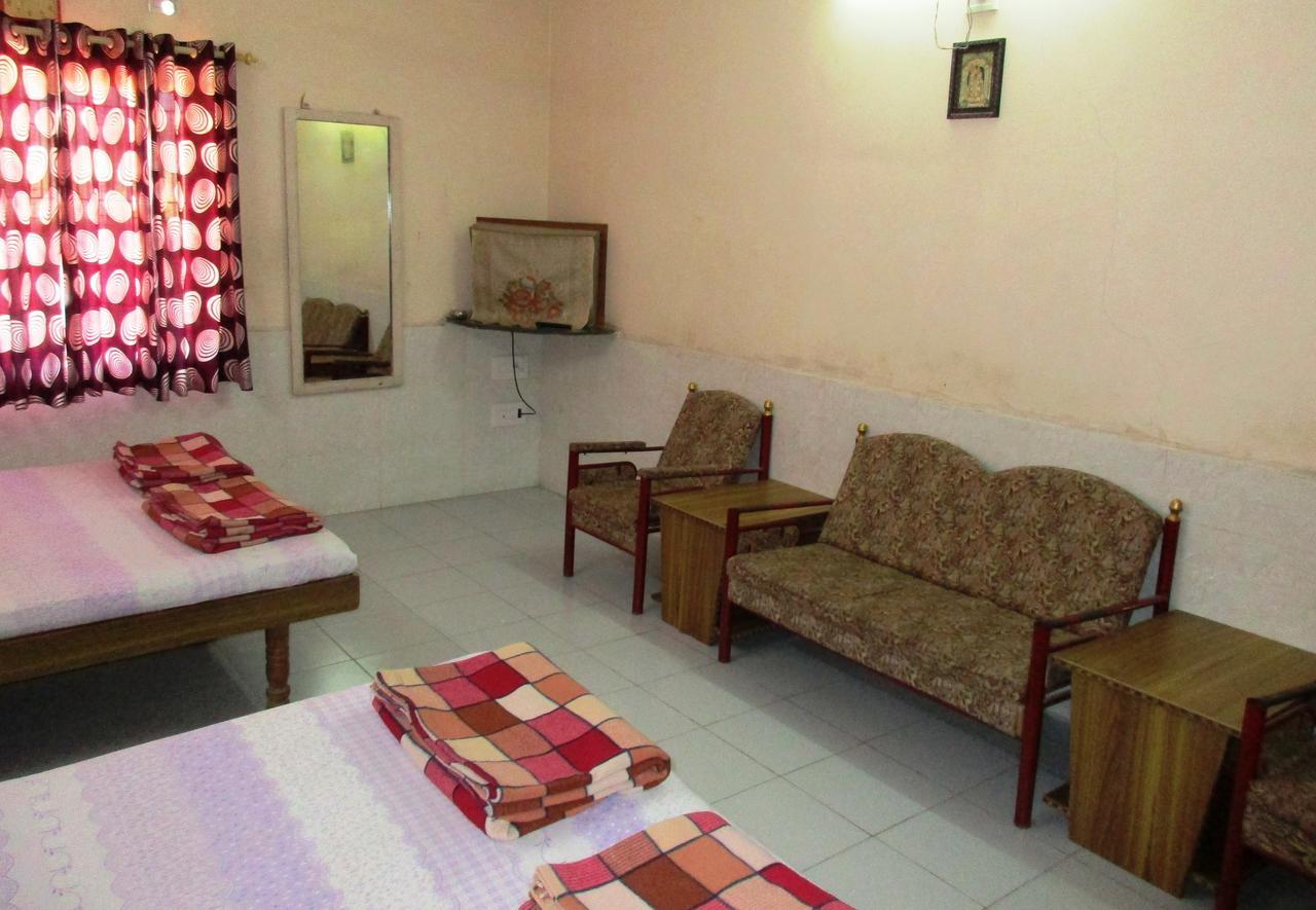 Hotel Devang Dwarka  Exterior photo